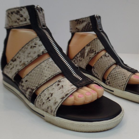 Marc Jacobs Shoes - Marc Jacobs Sz 37.5 (7) Animal Print Zip Up Shoes